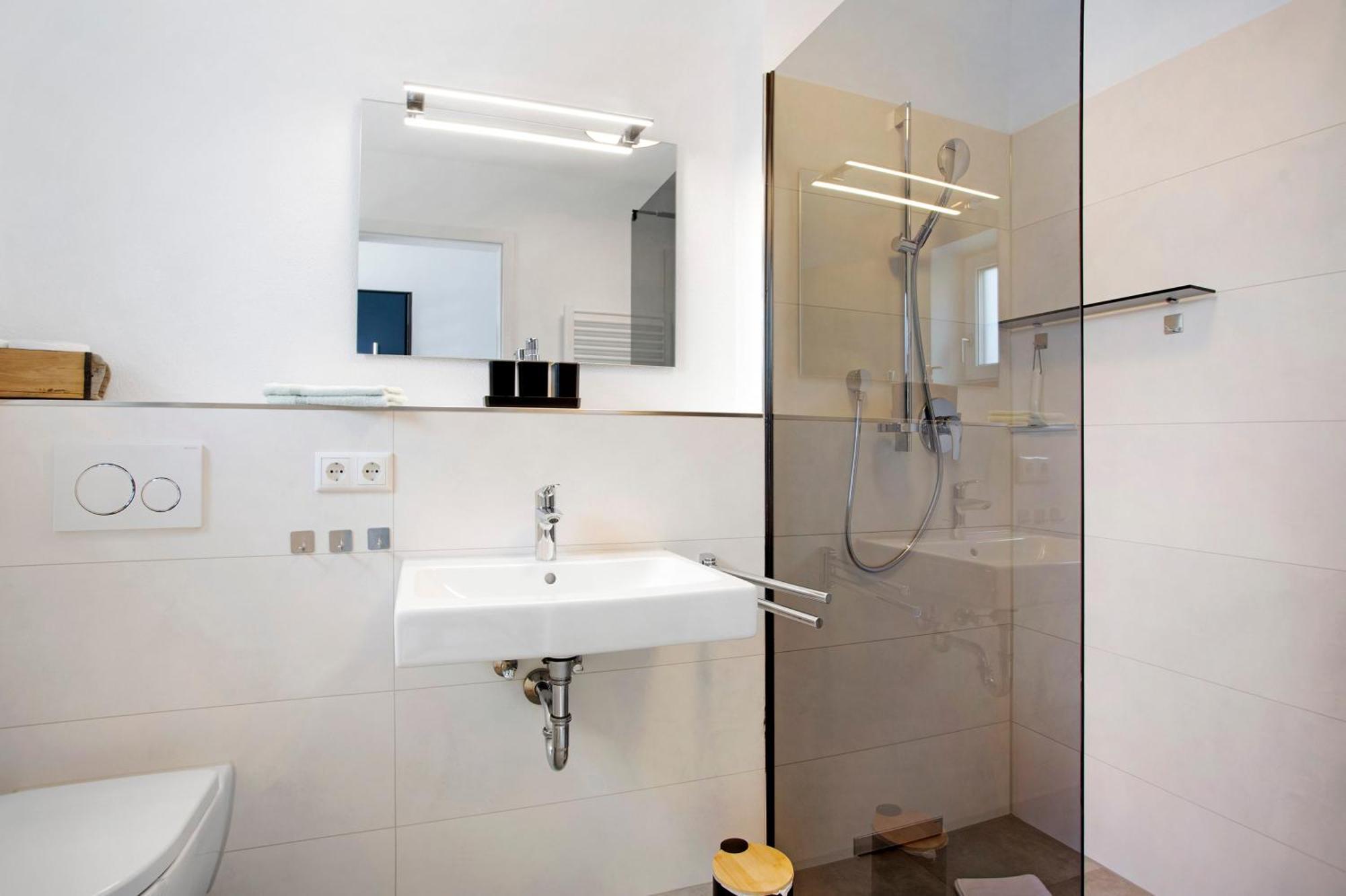 Design Ferienwohnung Am Chiemsee Breitbrunn am Chiemsee Ngoại thất bức ảnh